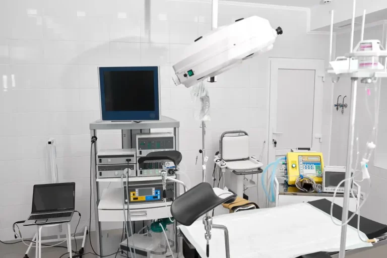 Challenges That Startup Medical Equipment Suppliers Face